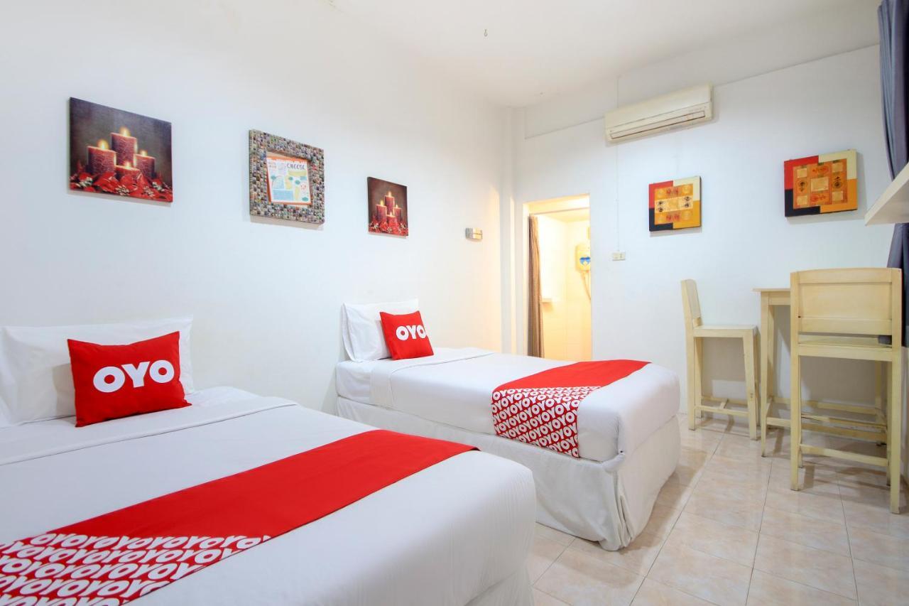 Oyo 1054 Phuket Backpacker Hostel מראה חיצוני תמונה