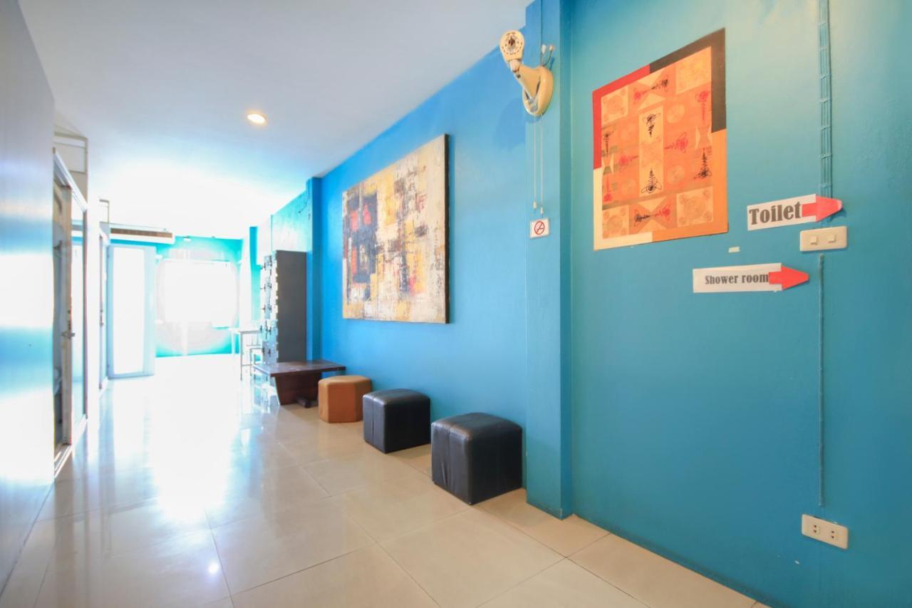 Oyo 1054 Phuket Backpacker Hostel מראה חיצוני תמונה